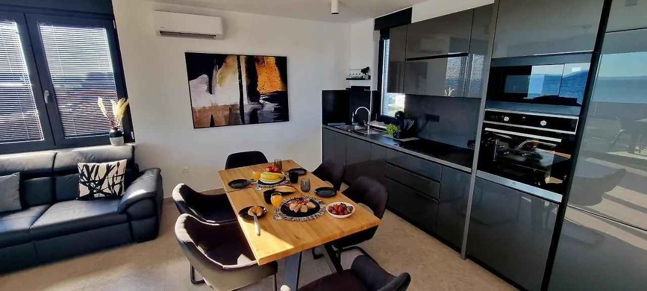 Dinary Penthouse Apartment Vir